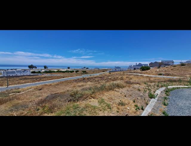 433M² VACANT LAND FOR SALE IN DA GAMA BAY